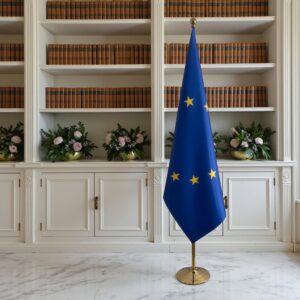 drapeau UE sur hampe