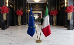 drapeau Italie et UE sur pied