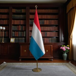 drapeau Luxembourg avec mat