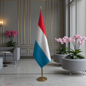drapeau Luxembourg avec mat