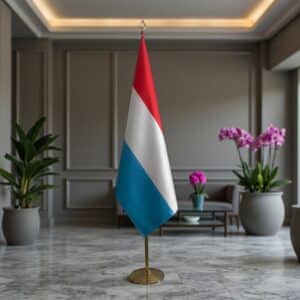 drapeau Luxembourg avec mat