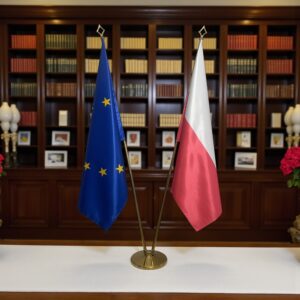 drapeau Pologne sur hampe