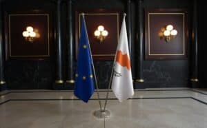 drapeau Chypre et UE