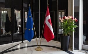 drapeau Danemark et l'UE