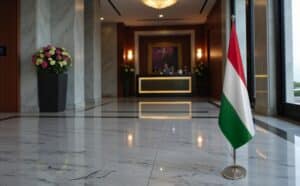 drapeau Hongrie sur hampe